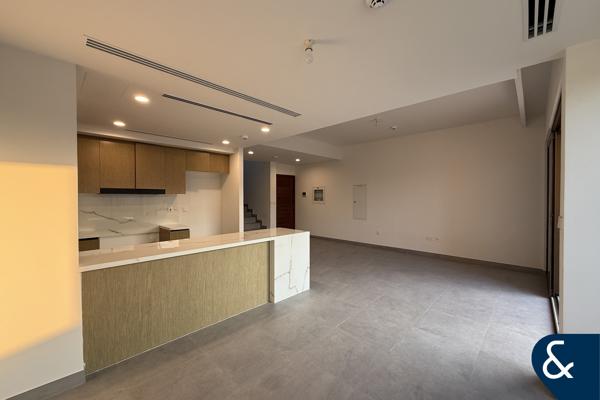 Near pool I Prime Location I Near Amenities